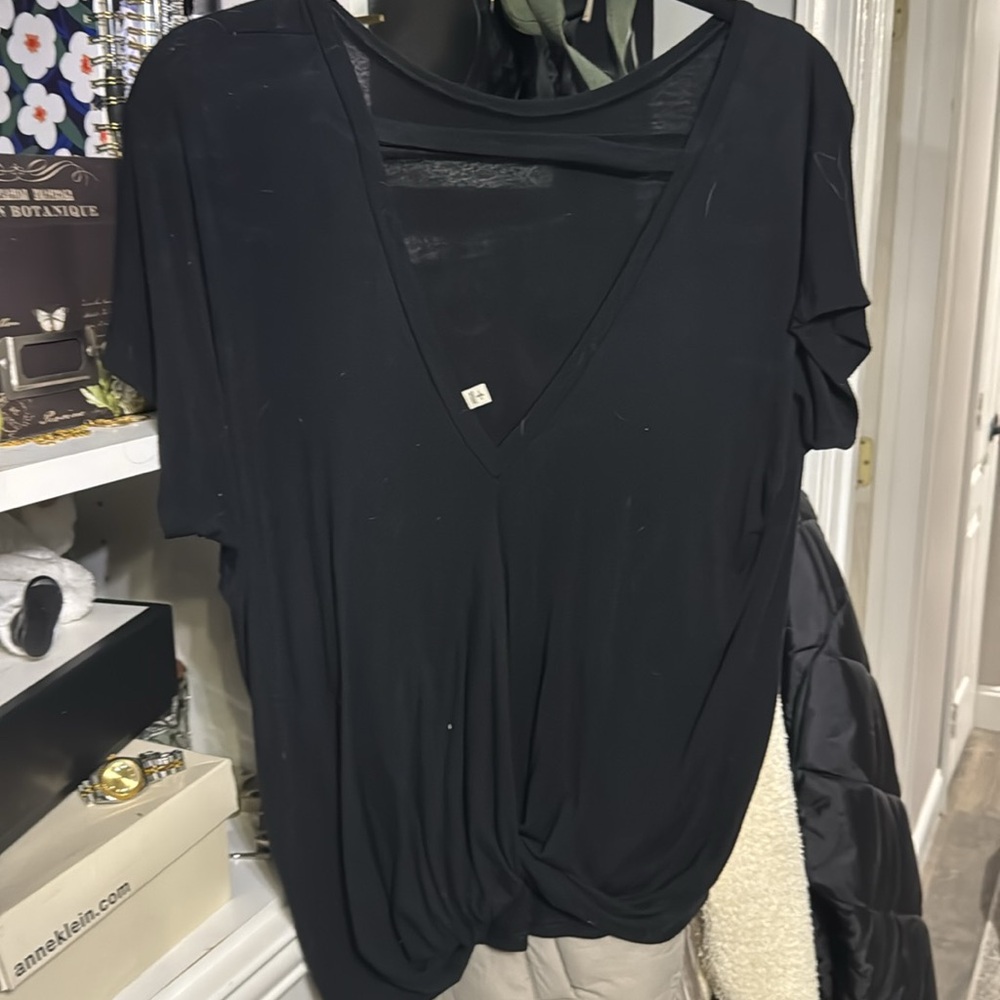 Open back tee - Picture 2 of 2
